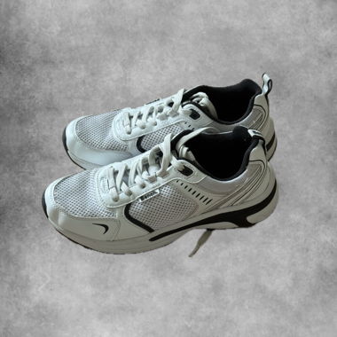 Baskets de course blanches