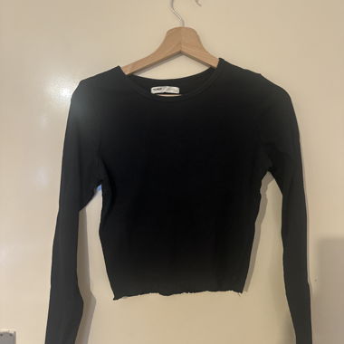 Schwarzes Top