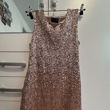 Kleid golden