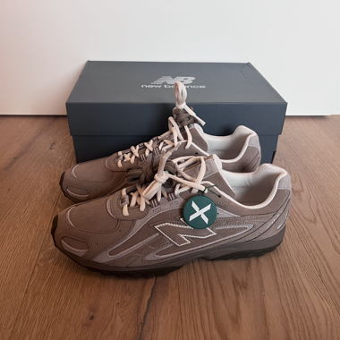 New Balance 204L Mushroom Arid Stone Gr 45