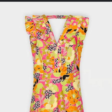 Schönes Kleid von Naf Naf