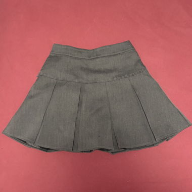 Grauer plissierter Minirock