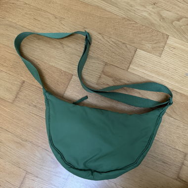 Borsa a tracolla verde Uniqlo