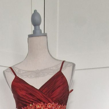 Elegantes Abendkleid, Bordeauxrot, Gr. 8