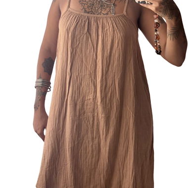 Abito beige con spalline sottili 100% cotone