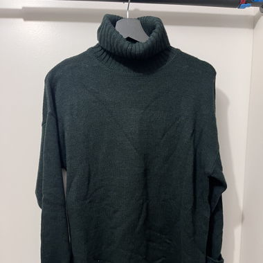 Langer Rollkragenpullover