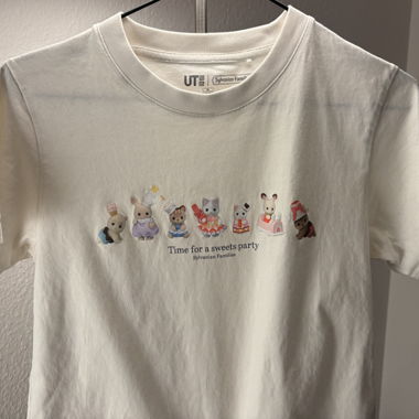 T-Shirt Uniqlo Sylvanian Families Grösse M