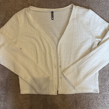Cardigan crème avec boutons