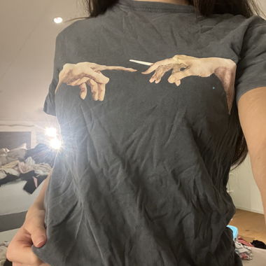 graphic tee