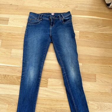 Skinny jeans