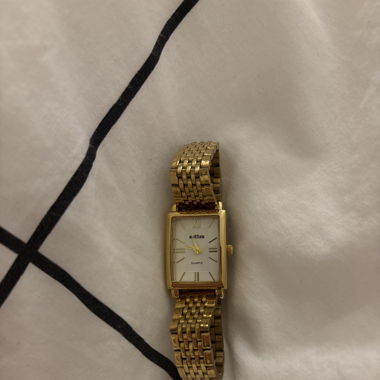 goldene Uhr
