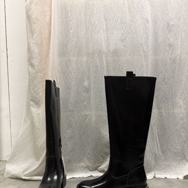 Bottes hautes noires (brillantes)
