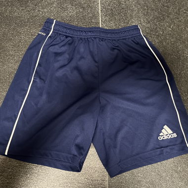 pantaloncini corti di Adidas