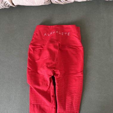 Alphalete revival leggings red