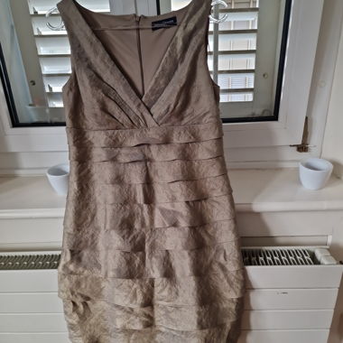 Robe en satin beige