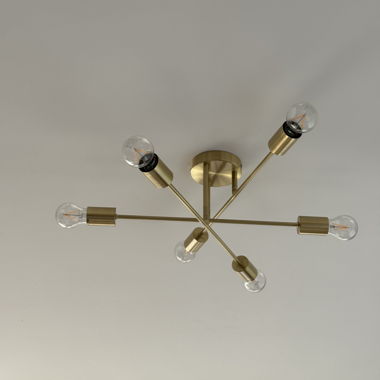 Schöne Deckenlampe goldig