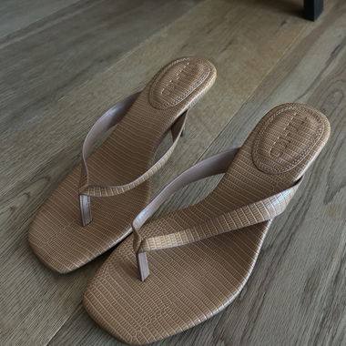Sandales marron à talons hauts