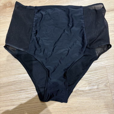 Swimsuit bottom, high waist 