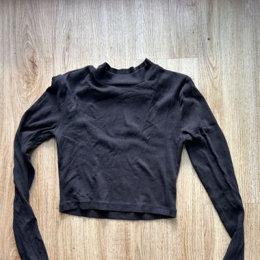 2x long Sleeve schwarz und weiss