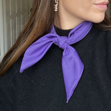 thrifted foulard