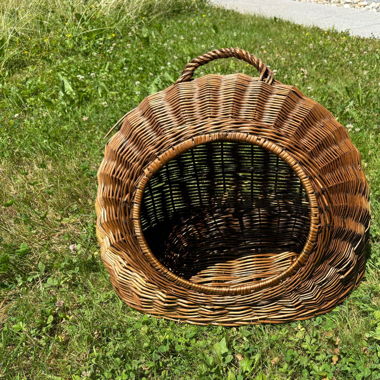 Rattan cat bed
