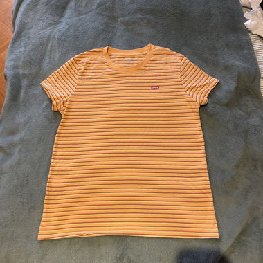 T-shirt Levis