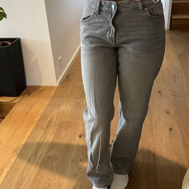 Low Waist Jeans