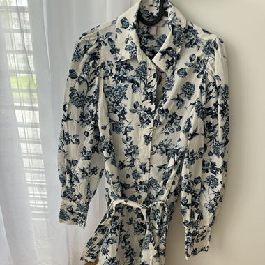 Kleid mit Blumenmuster