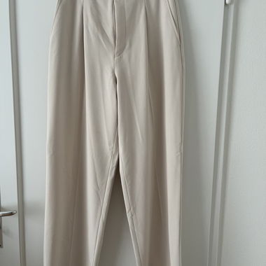 Uniqlo suit trousers