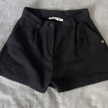 Shorts courts marque Please