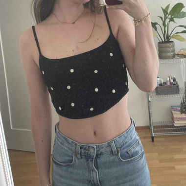 Black & white floral Bershka crop top 