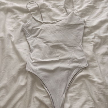 Body blanc à bretelles fines