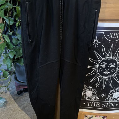 Pantalone da jogging nero con tasche con cerniera