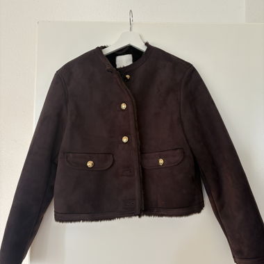 Brown short jacket with gold buttons