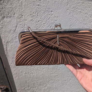 Pochette a tracolla