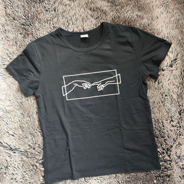 Schwarzes Art Shirt