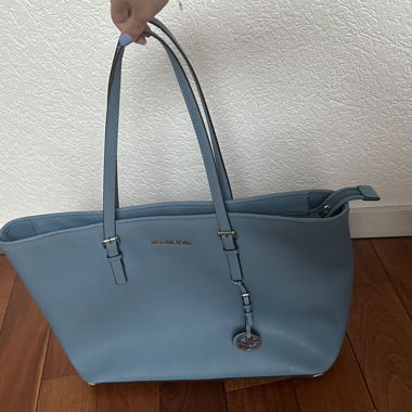 Beautiful Michael Kors bag
