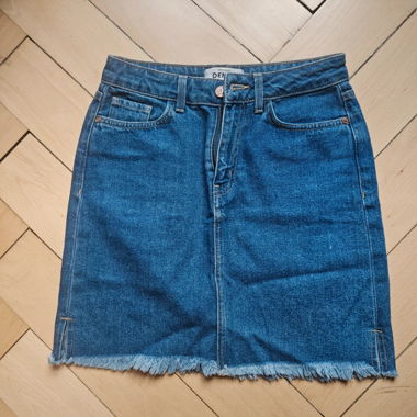Cute jeans skirt