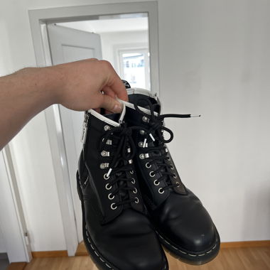 Dr. Martens Stiefel mit Reissverschluss