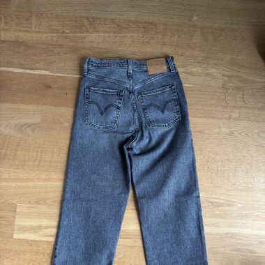 Levi's Jeans 25x27