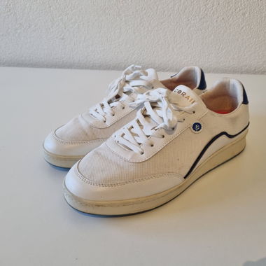 White Corail Sneakers