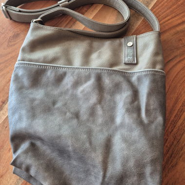 Zwei-Ton Schultertasche von Zwei