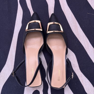 Kitten heels 