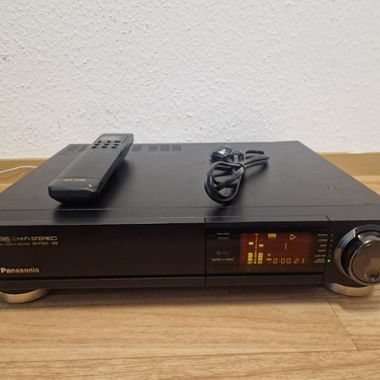 PANASONIC NV-FS 90 REGISTRATORE S-VHS