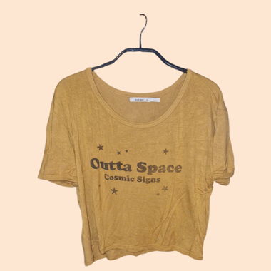 Senfgelbes T-Shirt