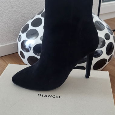 Black heeled ankle boots