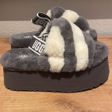 UGG GREY/ WHITE DISCO STRIPE FLUFF SLIDE SANDALS