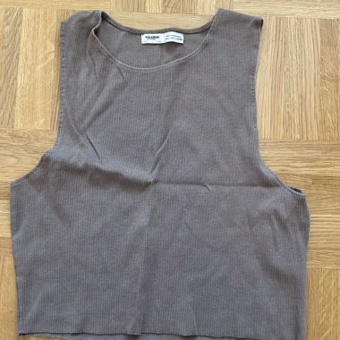 Ribbed Sleeveless Top L