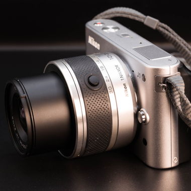 Nikon 1 J1 Digitalkamera / Einwandfreiem Zustand
