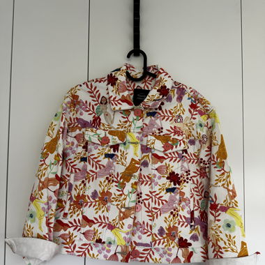 Bunte Jeansjacke